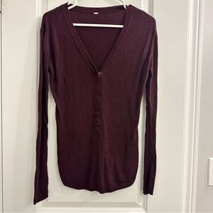 Lululemon Find Your Mantra Henley
Heathered Bordeaux Drama Sz ~M/8